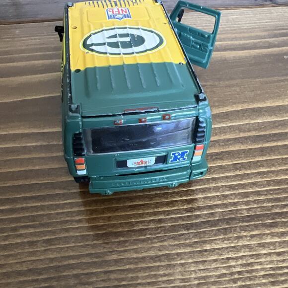 NFL Green Bay Packers Diecast Hummer H2 - 2003 Issue Numbered Limited Edition - Picture 6 of 7